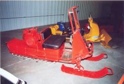 vintage-snowmobile-in-pioneer-museum-nebraska.jpg