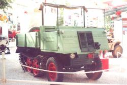 waldschlepper-semi-tracked.jpg